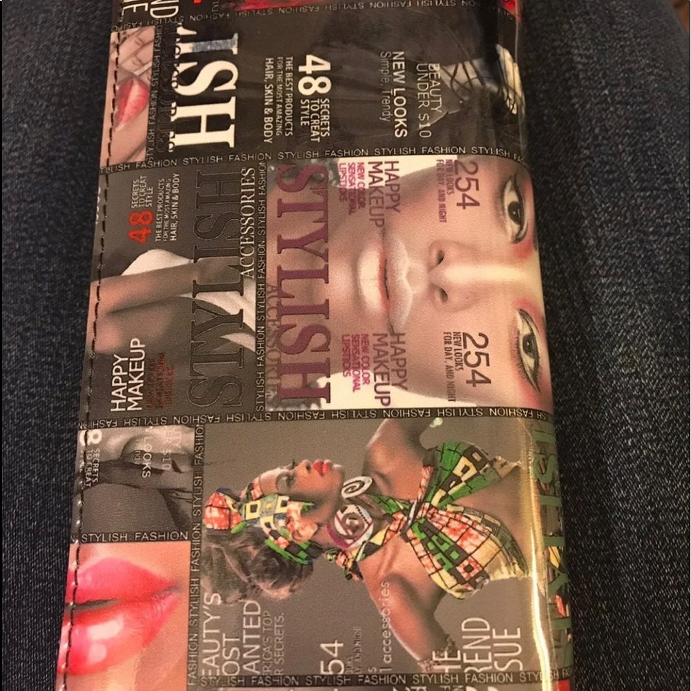 Large Wristlet magazine theme